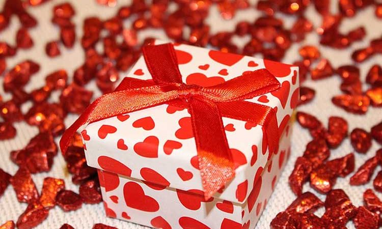 Unique Gift Ideas for Mothers and Their Babies