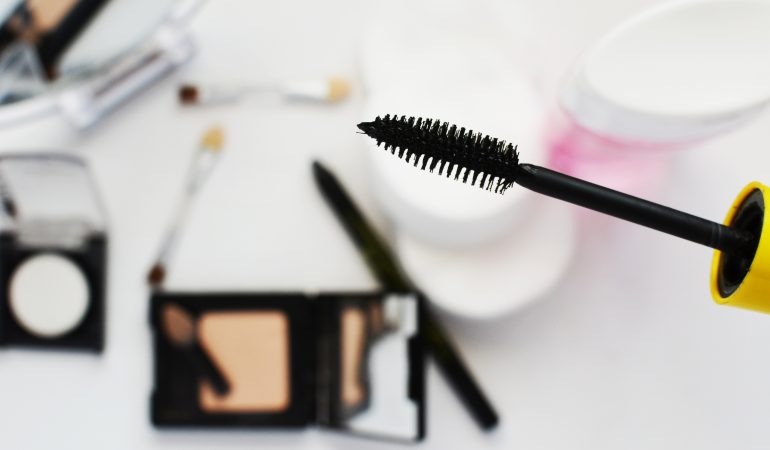 A few tips how to save money when buying make-up online